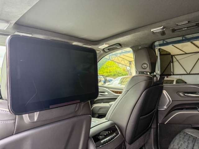 キャデラック エスカレード プラチナム ４ＷＤ R3年 (東海) 99