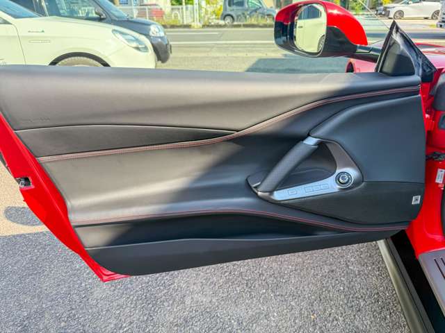 フェラーリ ８１２ スーパーファスト Ｆ１ ＤＣＴ H30年 (東海) 99