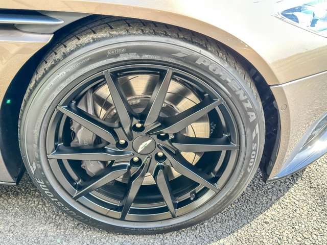 アストンマーティン ＤＢ１１ ローンチエディション H29年 (東海) 99