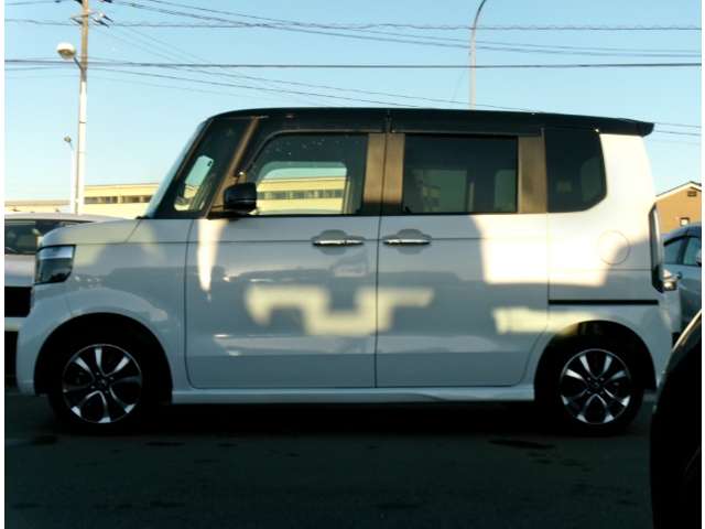 ホンダ Ｎ　ＢＯＸ カスタム ６６０ コーディネートスタイル ２トーン R6年 (東北) 99