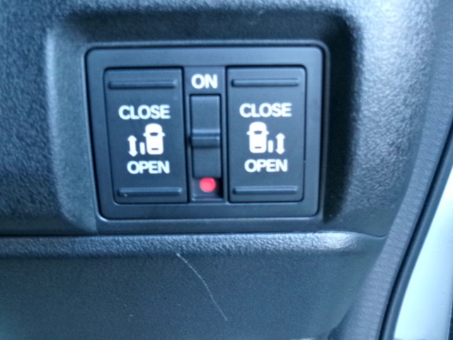 ホンダ Ｎ　ＢＯＸ カスタム ６６０ コーディネートスタイル ２トーン R6年 (東北) 99