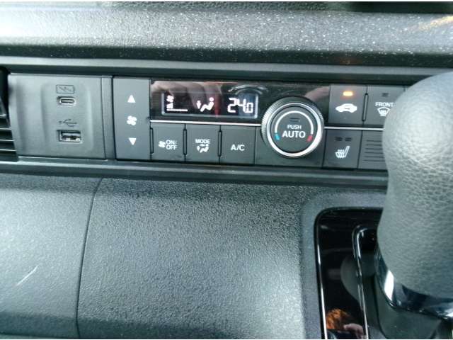 ホンダ Ｎ　ＢＯＸ カスタム ６６０ コーディネートスタイル ２トーン R6年 (東北) 99