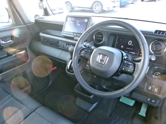 ホンダ Ｎ　ＢＯＸ カスタム ６６０ コーディネートスタイル ２トーン R6年 (東北) 99