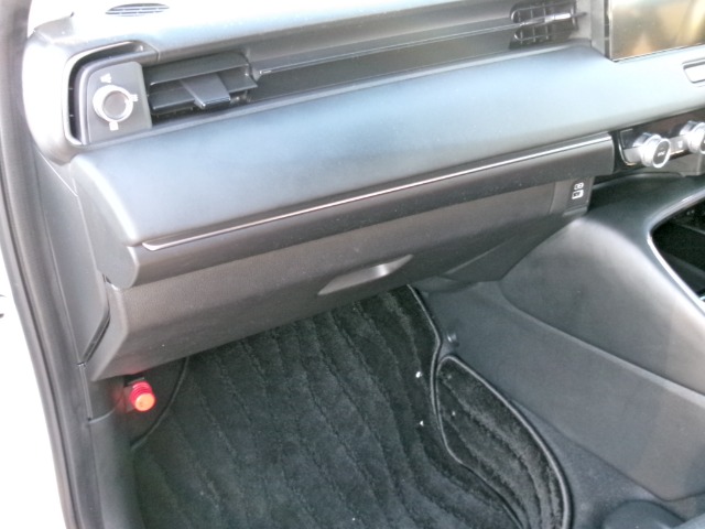 ホンダ ヴェゼル １．５ Ｅ：ＨＥＶ Ｚ R4年 (東北) 99