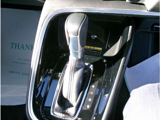 ホンダ ヴェゼル １．５ Ｅ：ＨＥＶ Ｚ R3年 (東北) 99