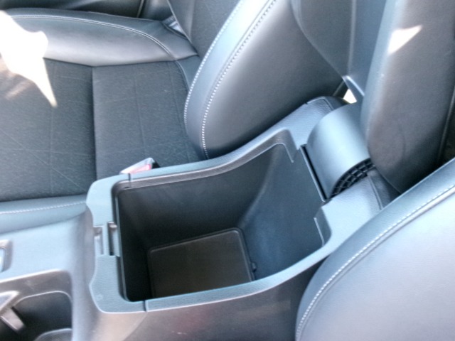 ホンダ ヴェゼル １．５ Ｅ：ＨＥＶ Ｚ R3年 (東北) 99