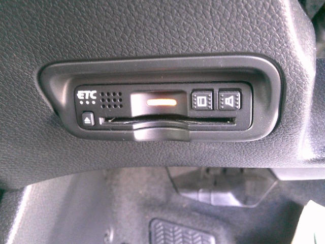 ホンダ ヴェゼル １．５ ハイブリッド Ｘ ホンダセンシング R1年 (東北) 99