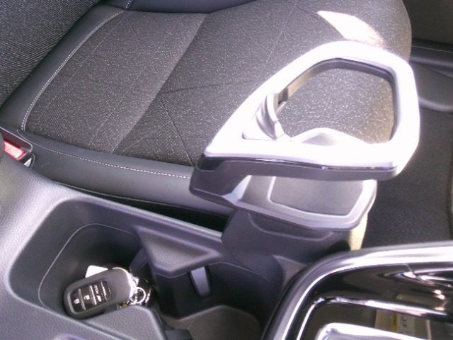 ホンダ ヴェゼル １．５ Ｅ：ＨＥＶ Ｚ R5年 (東北) 99