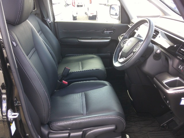 ホンダ ステップワゴン　ハイブリッド ２．０ Ｅ：ＨＥＶ スパーダ Ｇ ＥＸ ホンダセンシング R3年 (東北) 99