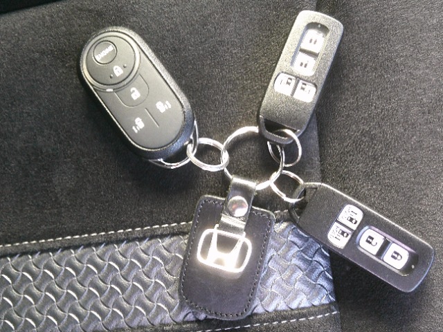 ホンダ Ｎ　ＢＯＸ カスタム ６６０ Ｌ スタイルプラス ブラック R4年 (東北) 99