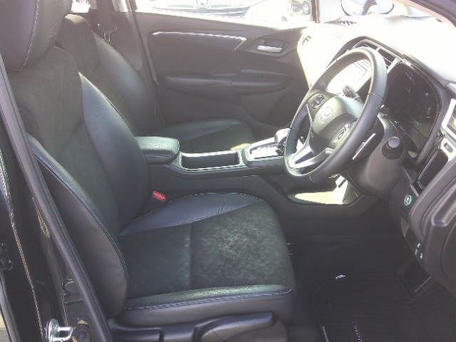 ホンダ シャトル １．５ ハイブリッド Ｘ スタイルエディション H28年 (東北) 99