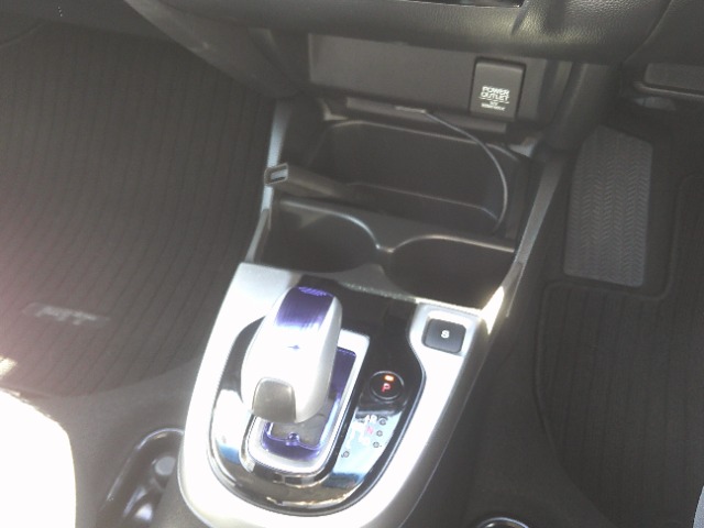 ホンダ フィット　ハイブリッド １．５ ハイブリッド Ｌパッケージ H27年 (東北) 99