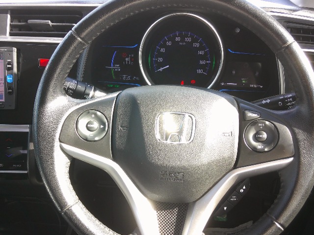 ホンダ フィット　ハイブリッド １．５ ハイブリッド Ｌパッケージ H27年 (東北) 99
