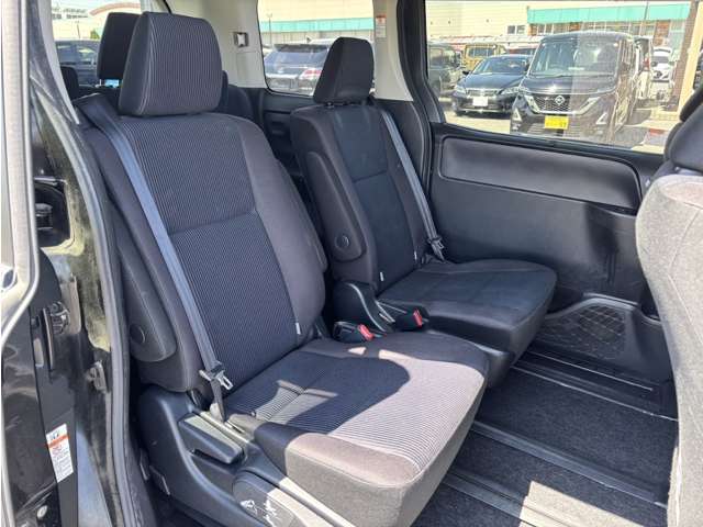 トヨタ ヴォクシー ２．０ Ｘ H27年 () 99