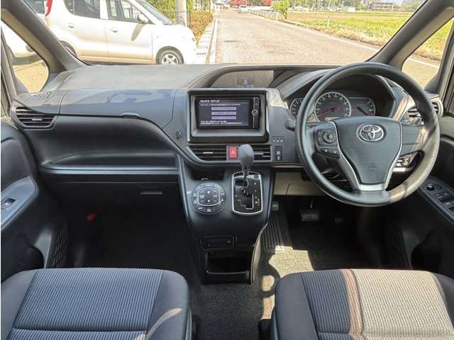 トヨタ ヴォクシー ２．０ Ｘ H27年 () 99