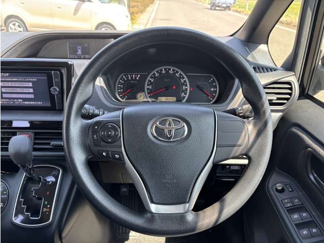 トヨタ ヴォクシー ２．０ Ｘ H27年 () 99