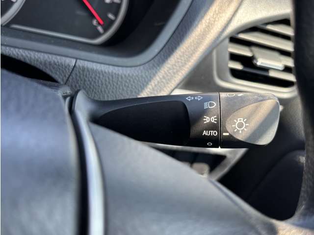 トヨタ ヴォクシー ２．０ Ｘ H27年 () 99