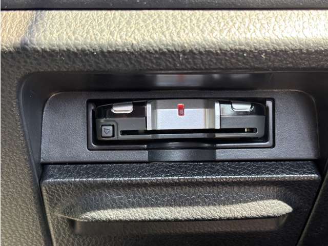 トヨタ ヴォクシー ２．０ Ｘ H27年 () 99