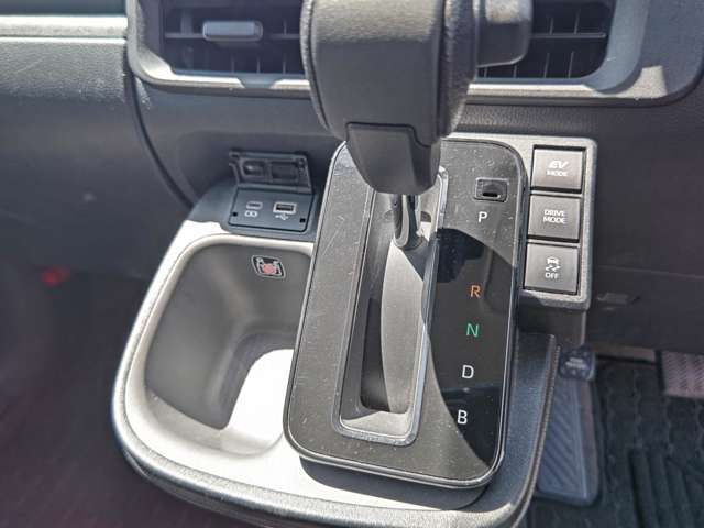 トヨタ シエンタ　ハイブリッド ハイブリッド １．５ Ｇ R5年 (甲信越・北陸) 99