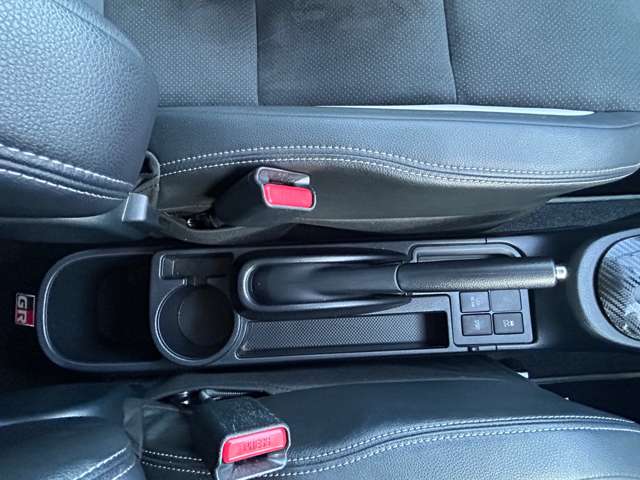 トヨタ ヴィッツ １．５ ＧＲ スポーツ ＧＲ H29年 (甲信越・北陸) 99