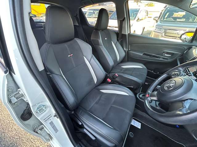 トヨタ ヴィッツ １．５ ＧＲ スポーツ ＧＲ H29年 (甲信越・北陸) 99