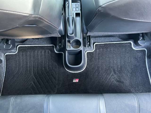 トヨタ ヴィッツ １．５ ＧＲ スポーツ ＧＲ H29年 (甲信越・北陸) 99