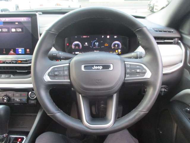 ジープ コンパス リミテッド ４ＷＤ R5年 (中国) 99