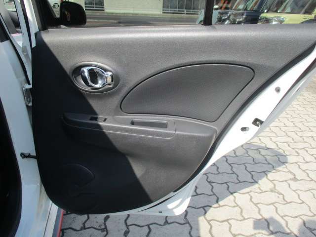 日産 マーチ １．５ ＮＩＳＭＯ Ｓ H27年 (中国) 99