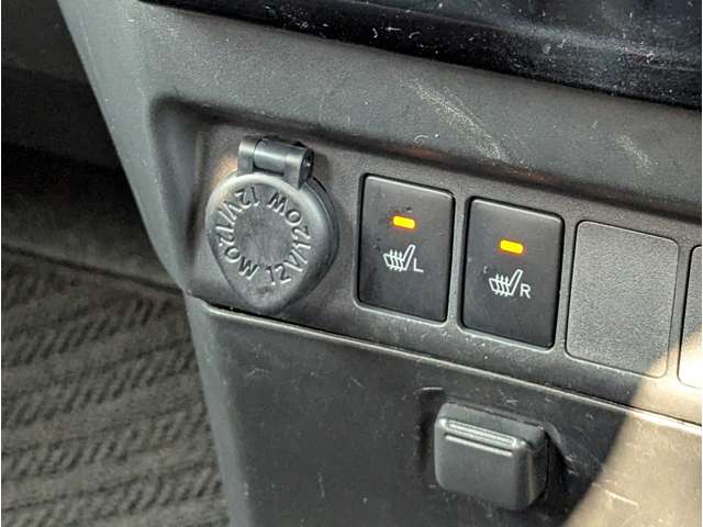 トヨタ ルーミー １．０ カスタム Ｇ R5年 (九州・沖縄) 99