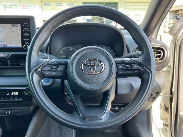 トヨタ ヤリス １．５ ハイブリッド Ｘ R3年 (九州・沖縄) 99