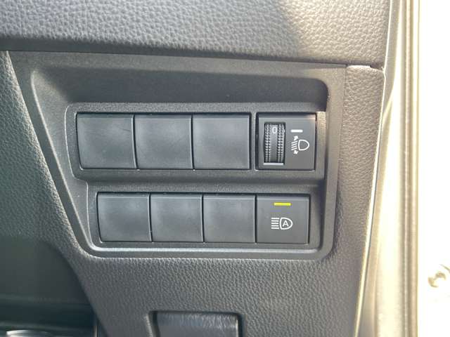 トヨタ ヤリス １．５ ハイブリッド Ｘ R3年 (九州・沖縄) 99