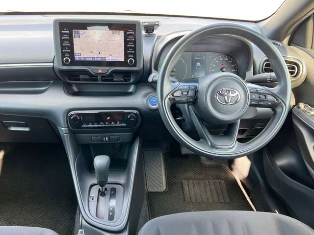 トヨタ ヤリス １．５ ハイブリッド Ｘ R3年 (九州・沖縄) 99