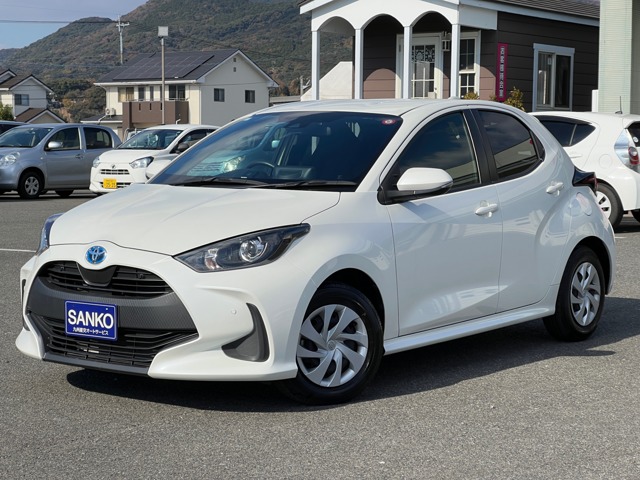 トヨタ ヤリス １．５ ハイブリッド Ｘ R3年 (九州・沖縄) 99