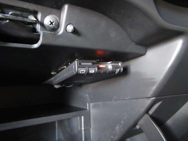 日産 ノート １．２ Ｅ－ＰＯＷＥＲ Ｘ R1年 (九州・沖縄) 99