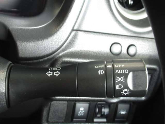 日産 ノート １．２ Ｅ－ＰＯＷＥＲ Ｘ R1年 (九州・沖縄) 99