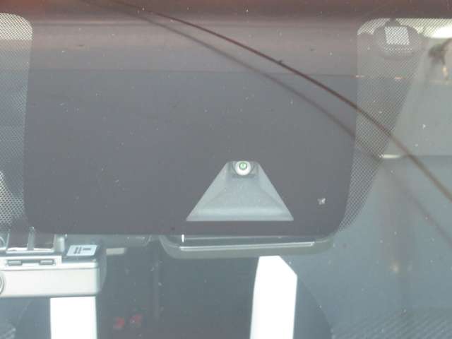 日産 ノート １．２ Ｅ－ＰＯＷＥＲ Ｘ R1年 (九州・沖縄) 99