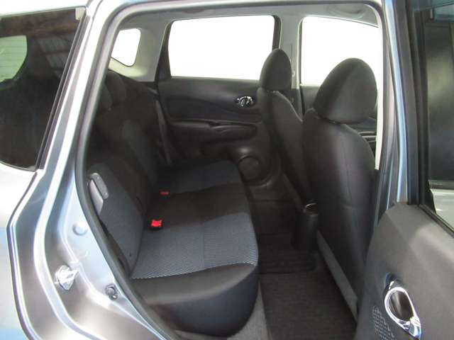 日産 ノート １．２ Ｘ ＤＩＧ－Ｓ エアロスタイル H26年 (九州・沖縄) 99