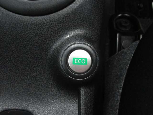 日産 ノート １．２ Ｘ ＤＩＧ－Ｓ H25年 (九州・沖縄) 99