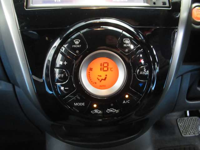 日産 ノート １．２ Ｘ ＤＩＧ－Ｓ H28年 (九州・沖縄) 99