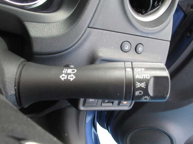 日産 ノート １．２ Ｘ ＤＩＧ－Ｓ H28年 (九州・沖縄) 99