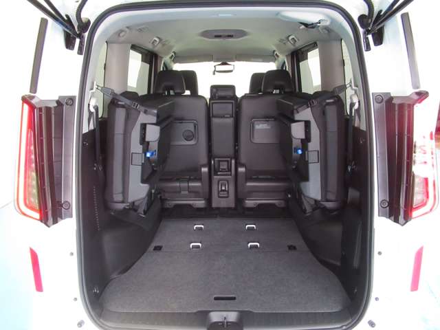 日産 セレナ ２．０ ハイウェイスターＶ Ｖセレクション R6年 (九州・沖縄) 99