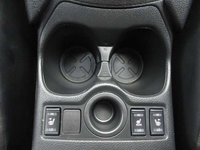 日産 エクストレイル　ハイブリッド ２．０ ２０ＸＩ ハイブリッド R2年 (九州・沖縄) 99