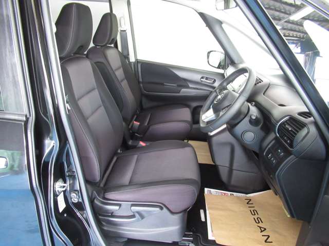 日産 セレナ ２．０ ハイウェイスター Ｖセレクション H30年 (九州・沖縄) 99