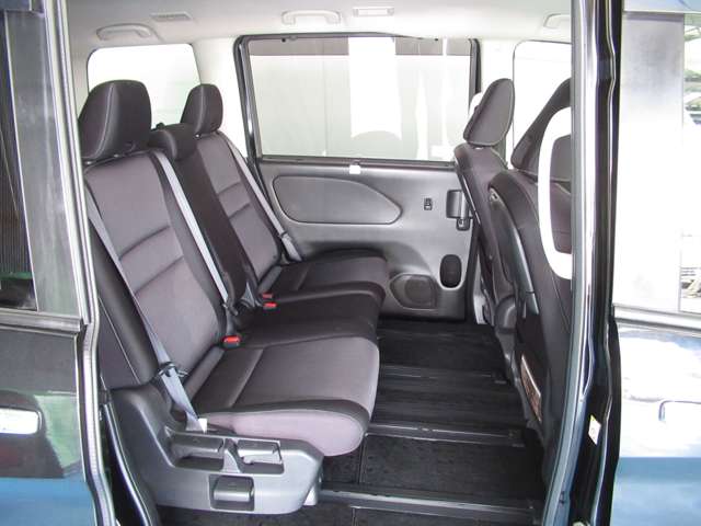 日産 セレナ ２．０ ハイウェイスター Ｖセレクション H30年 (九州・沖縄) 99