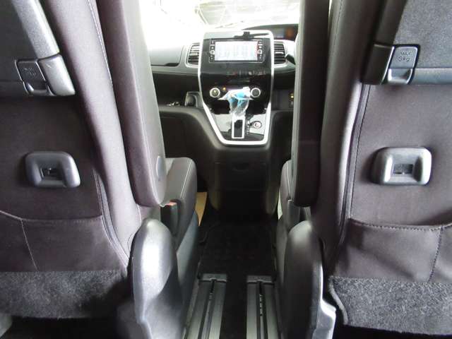 日産 セレナ ２．０ ハイウェイスター Ｖセレクション H30年 (九州・沖縄) 99