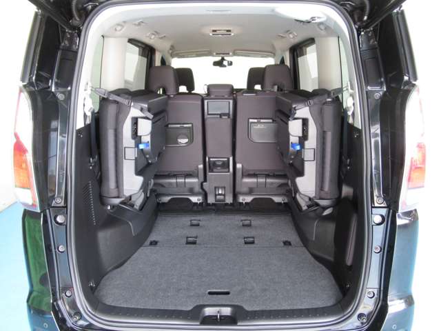 日産 セレナ ２．０ ハイウェイスター Ｖセレクション H30年 (九州・沖縄) 99