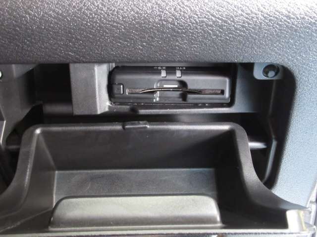 日産 セレナ ２．０ ハイウェイスター Ｖ R1年 (九州・沖縄) 99