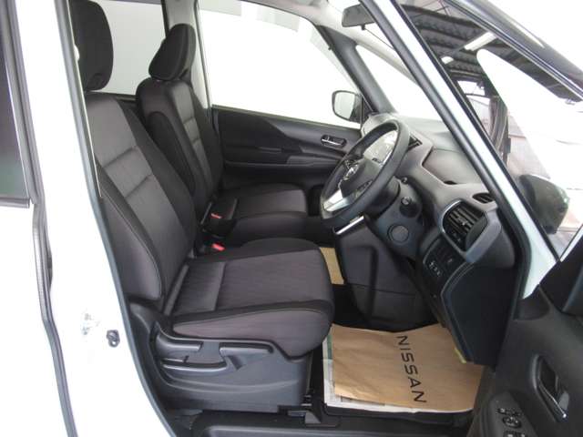 日産 セレナ ２．０ ハイウェイスター Ｖ R1年 (九州・沖縄) 99