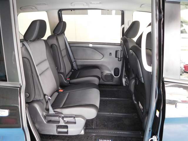 日産 セレナ １．２ Ｅ－ＰＯＷＥＲ ハイウェイスター Ｖ R3年 (九州・沖縄) 99