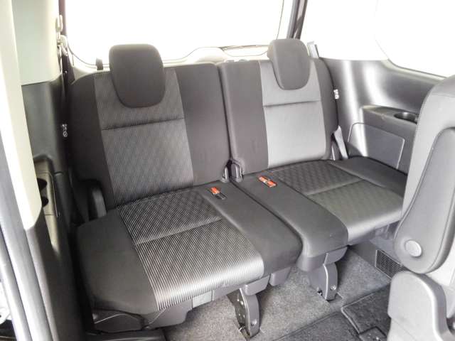 日産 セレナ １．２ Ｅ－ＰＯＷＥＲ ハイウェイスター Ｖ R3年 (九州・沖縄) 99